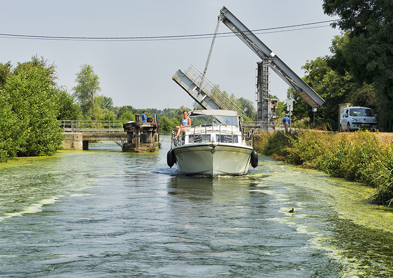 Geraadsbergen to Ath, Belgium