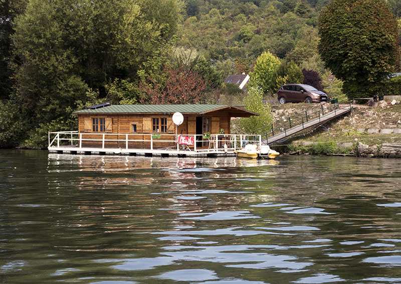Cergy to Limay, France